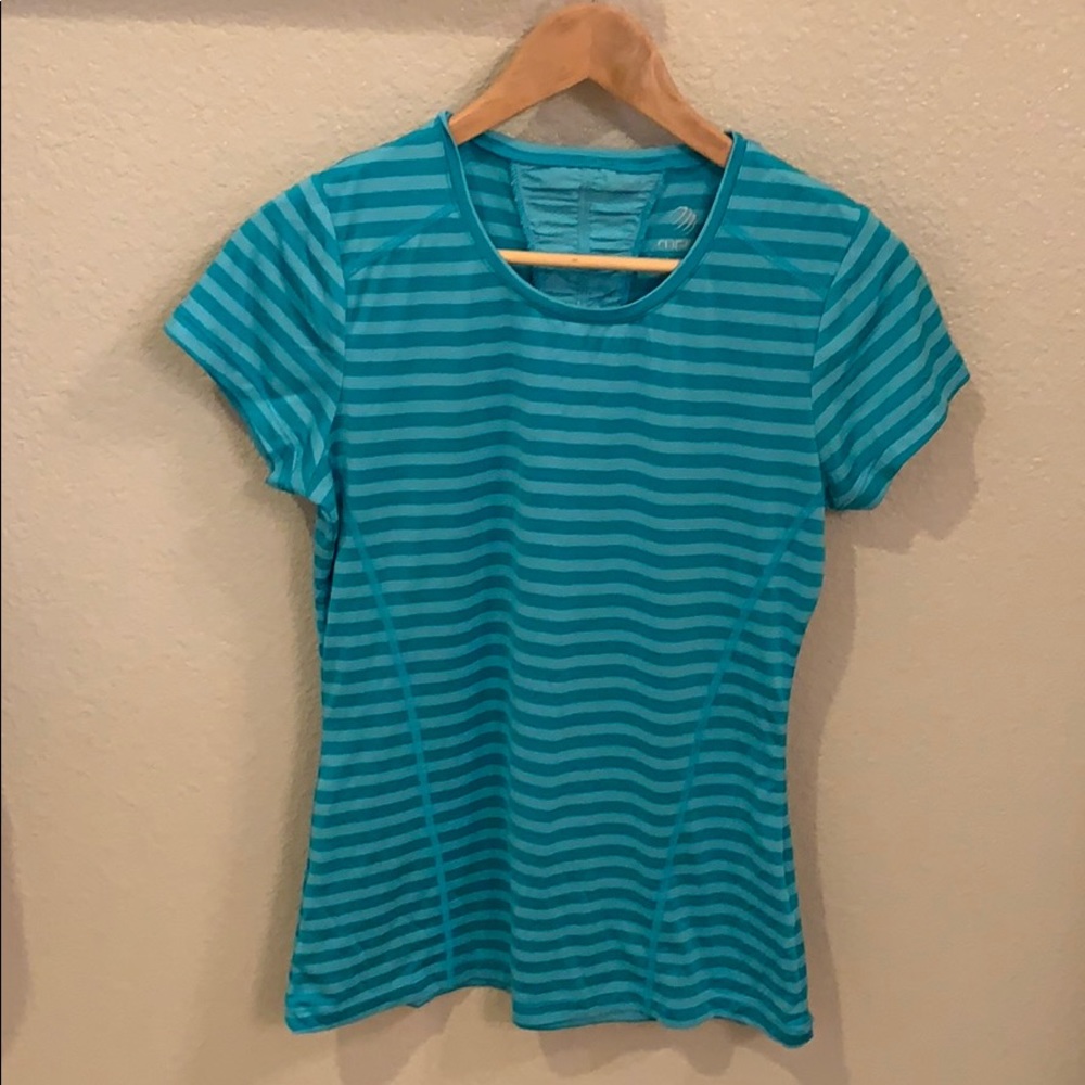 Short sleeve workout top
